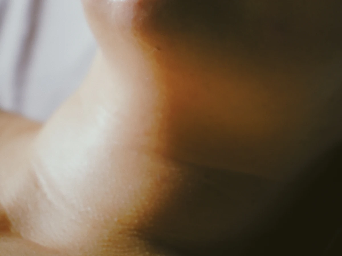 Massagem facial durante uma sessão